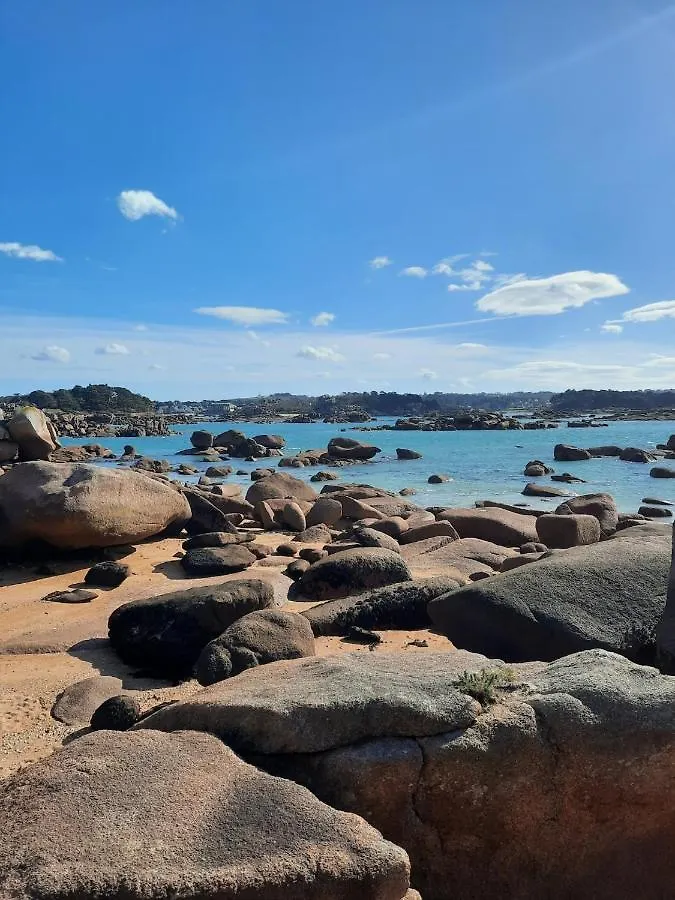 Appartement Vue Mer 50M De La Plage, Wifi Gratuit Perros-Guirec Apartment