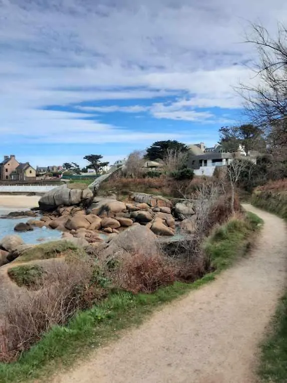 Appartement Vue Mer 50M De La Plage, Wifi Gratuit Perros-Guirec France